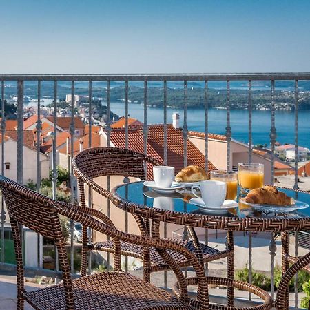 Apartment Anamarija With Sea View シベニク エクステリア 写真