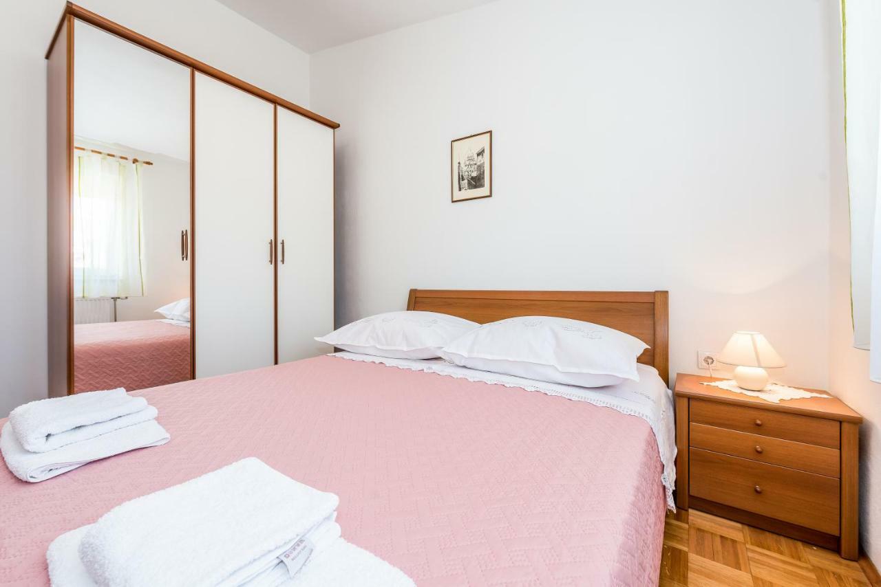 Apartment Anamarija With Sea View シベニク エクステリア 写真